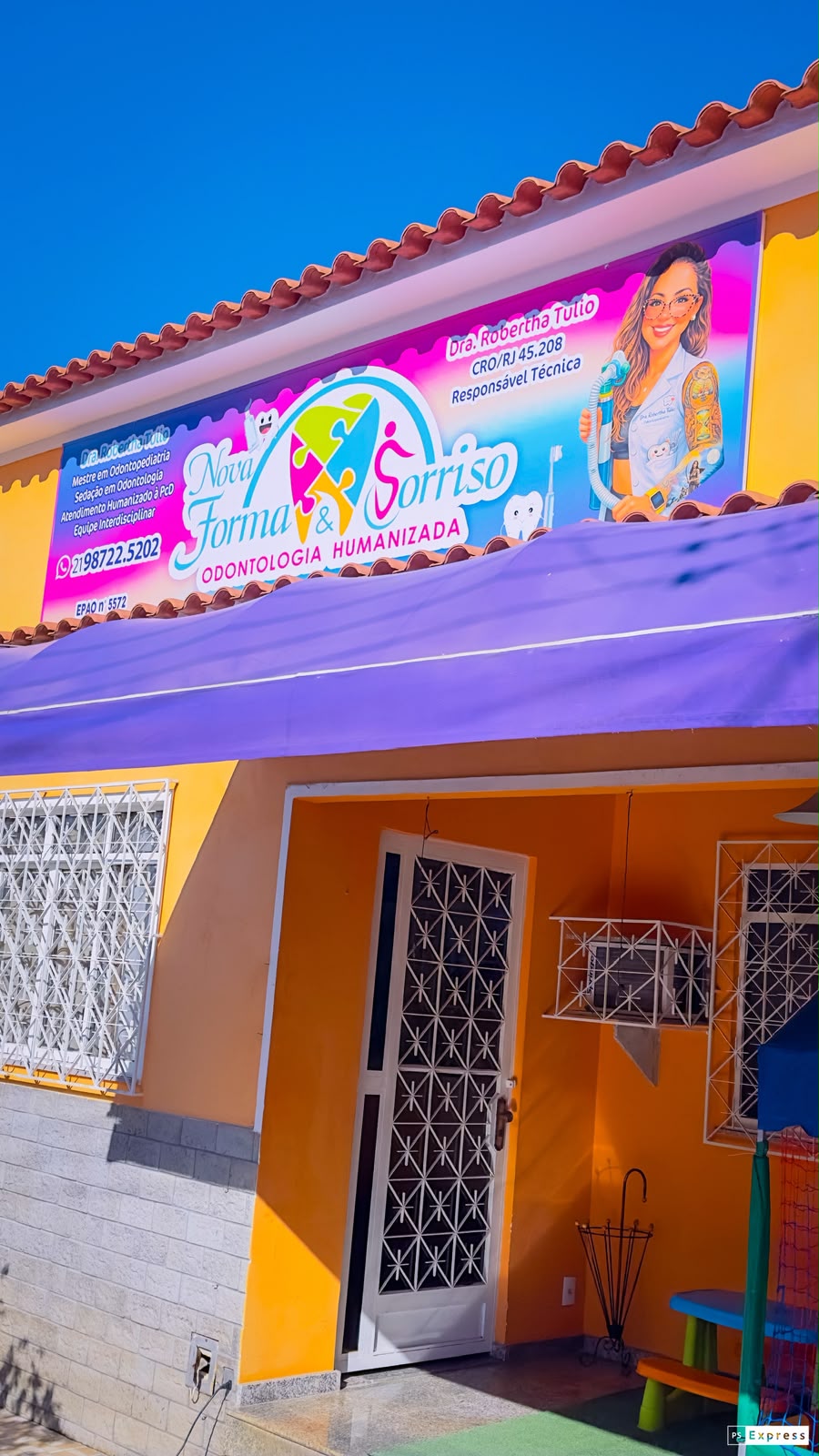 Entrada da unidade Comendador Soares da clínica Forma & Sorriso em Nova Iguaçu